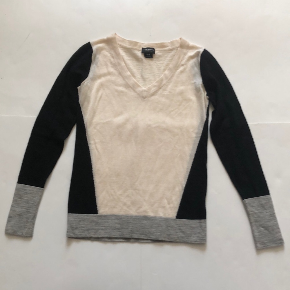 Club Monaco XS Sweater V-neck Cream Grey & Black Wool Excellent Condition